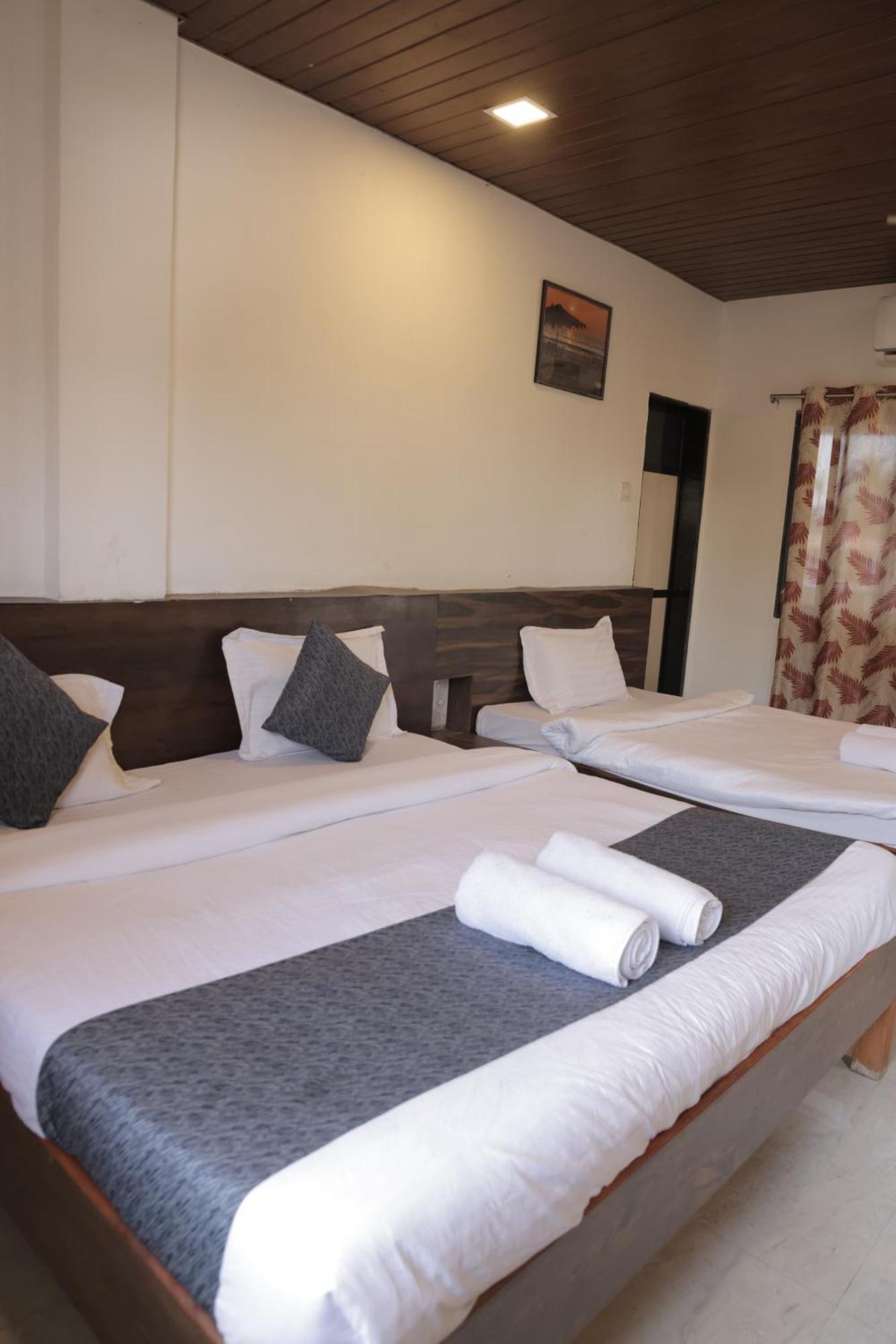 Anant Villa & Resorts 나가온 외부 사진