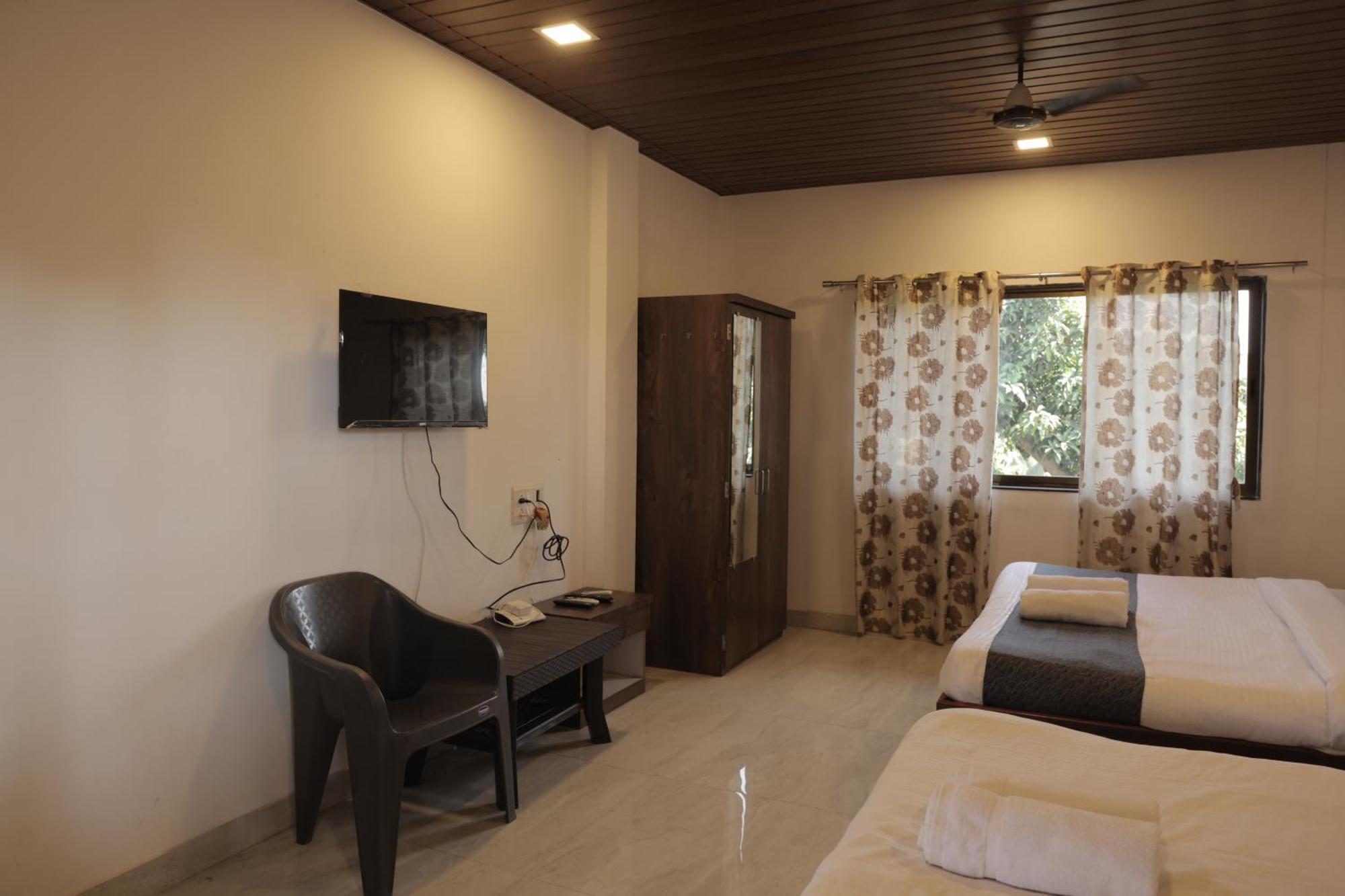 Anant Villa & Resorts 나가온 외부 사진